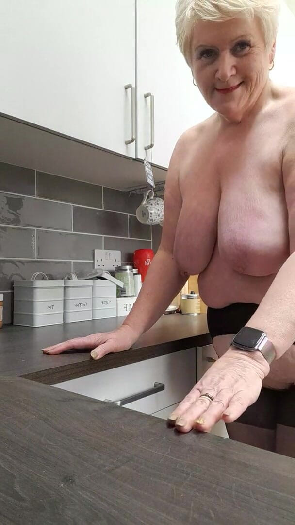 Uk Joolz: Pengenalan yang kucap di dapur baru saya!