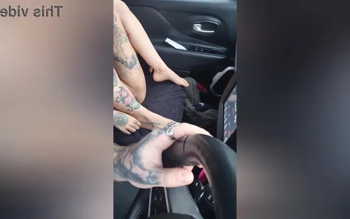 Iron Bikerr: Look How This Bitch Compensated the Taxi Ride