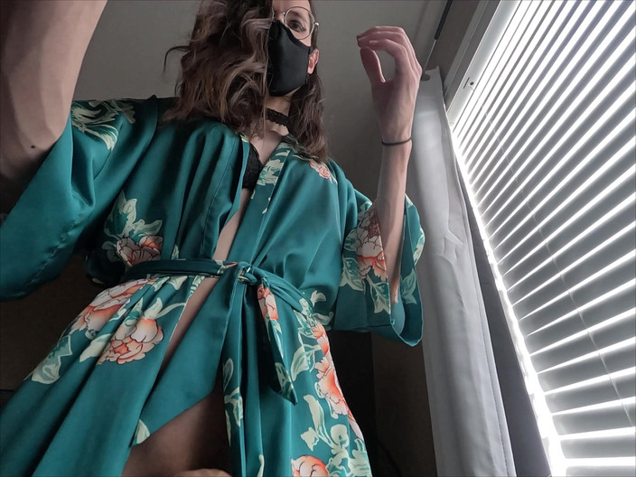 Mistress Mel: Ouça seu mestre. Esvaziar as bolas dela