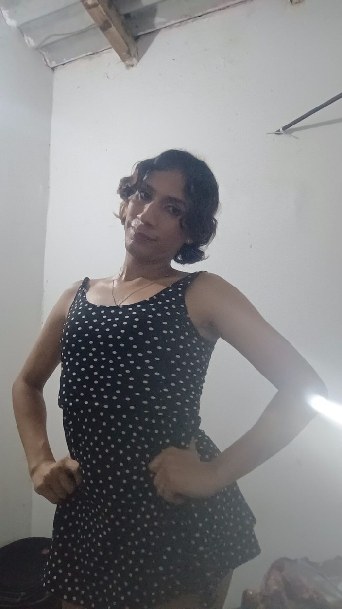 Femboy from Colombia: Ces nouveaux moments de danse sexy