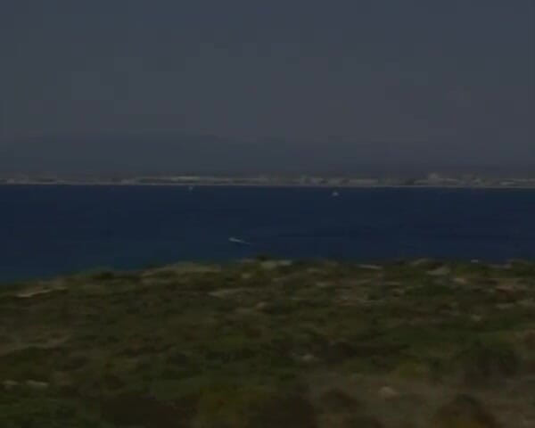 Hardcore German Club: जर्मन सौतेली बहन समुद्र तट पर सौतेले भाई की सवारी कर रही है