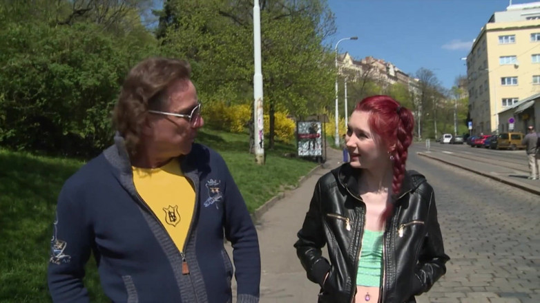 Romance with Love Fuck Party: Гарячий пікніковий секс і майже спіймали на ньому