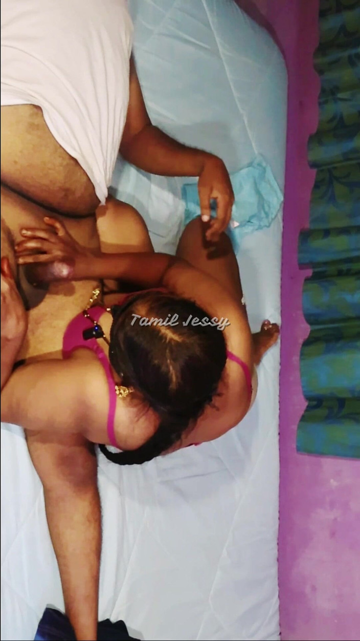 Milktankers: लंड चुसाई रानी