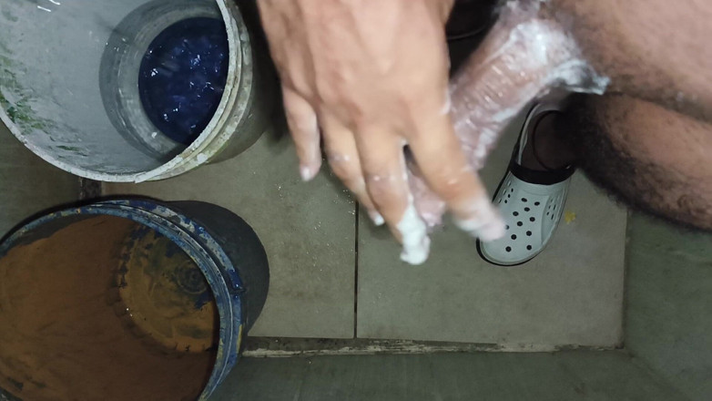 Cute boy jerks off: Jerk Man Jerks off in the Bathroom Without Scrubbing His...