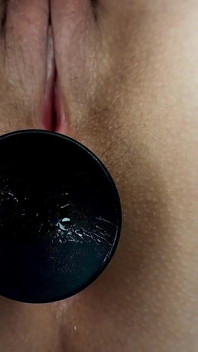 Lala Licious - phích cắm mông nhô ra