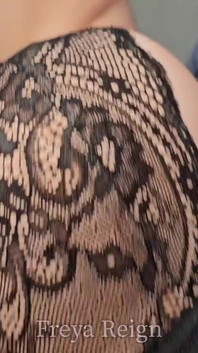 Bisexuální povzbuzení při šukání ve vašem prádle: POV pegging, vynucené bi a crossdressing