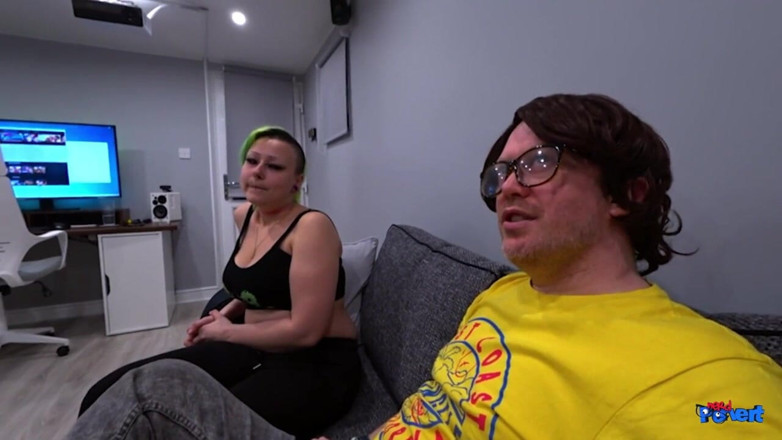 Nerd Pervert: Maeve Winters - 2 Nerd spermaglas