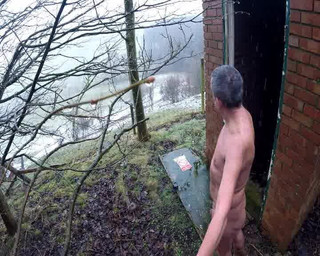 Andy: Wank på en kall våt dag