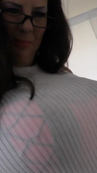 Hot Mature Housewife Lulu Likes to Turn You on with Her Big Natural Tits!