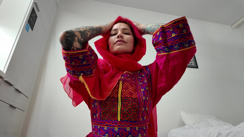 Amateur Homemade Porn: Jebanie mojej afgańskiej przyrodniej siostry, gdy naszego tatusia nie ma...