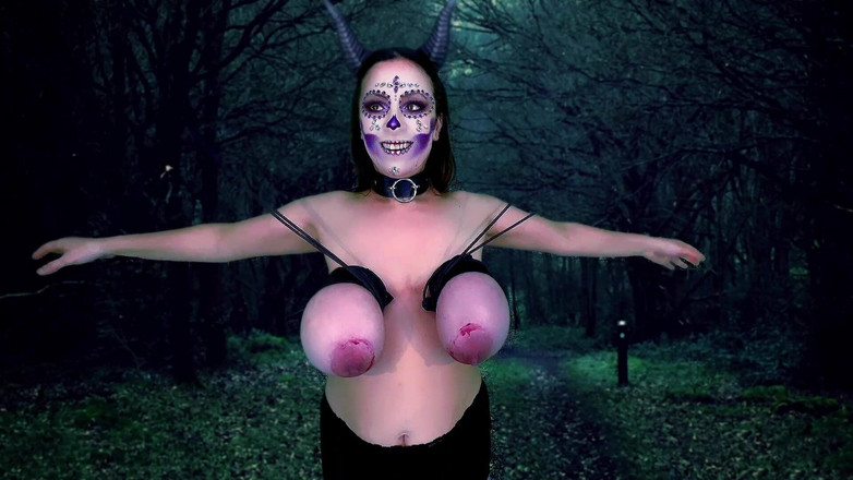 VeeVee Vixen: Juverly maleficent del 2