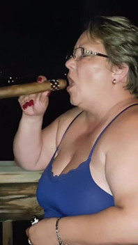 Enorm cigarrökning