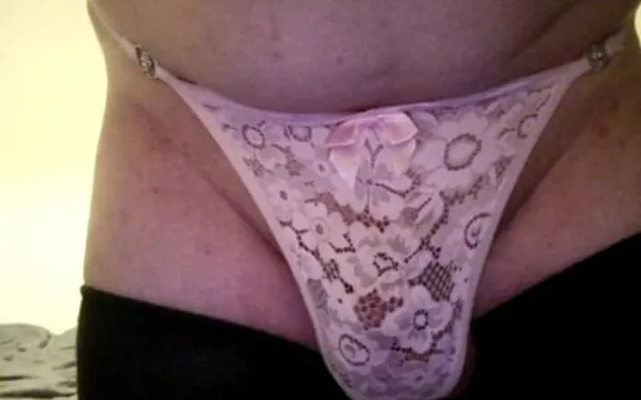 Tinychubman: Small Dick Sissy Alicia Smallz. Enjoy