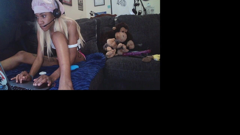 Dani Daley: Eerste Teen Duik Terug in Het Zwembad