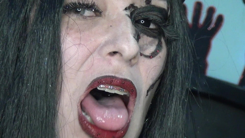 Angel eyes studio: Super Spectacle Swallowing Big Spiders!