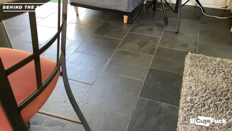 Bi Guys Fuck: MMf bi-fick dicken beefcake maximus kelly