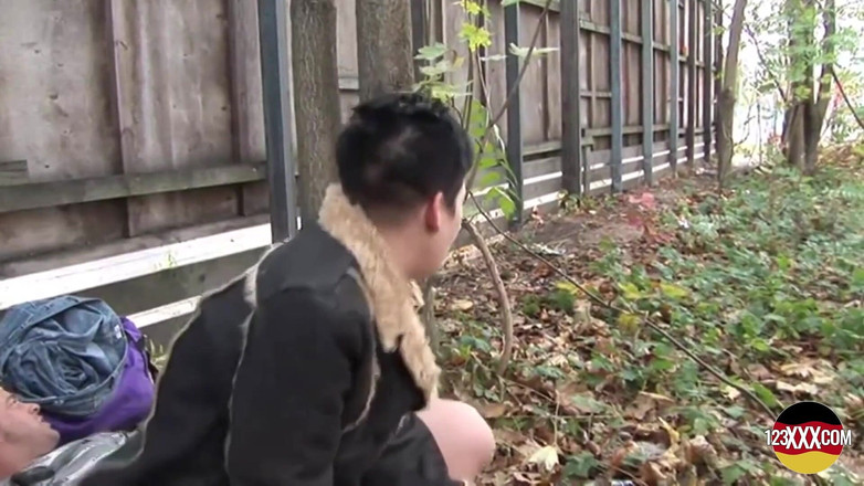 123XXX - Fucked Amateurs in Germany!: Брюнетка с короткой стрижкой обожает это 