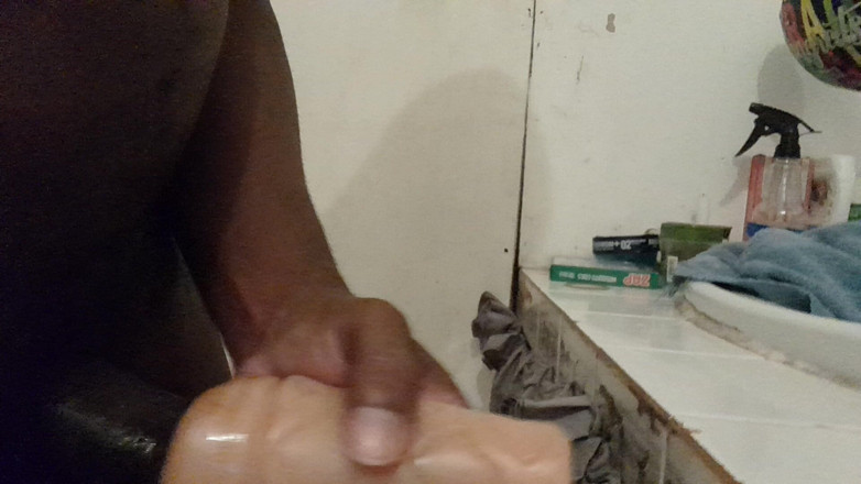Islandvibes69: Jerking off S12 Ep3