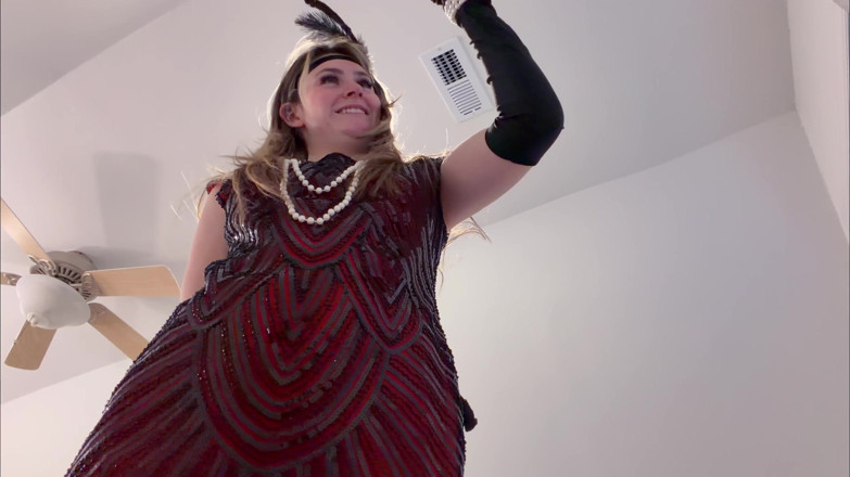 Kink in Time: ロンドン・エヴァンスの20年代の狂騒する巨人ファンタジー4K視点、小さなスリルが待っている