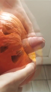 Französischer twink fickt einen Kürbis, bestes gemüse zum ficken (halloween-video)