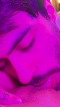 Braziliaans stel neemt nacht van seks op in motel