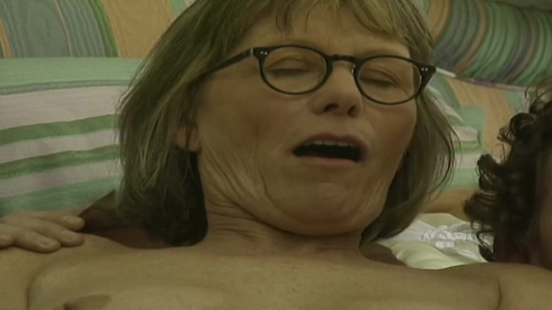 Mature Climax - 100% Mature Videos: Gilf woman fucking with younger couple