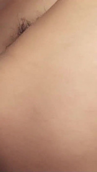 Mager asiatisk milf med hårig fitta knullad av steg på ocensurerad