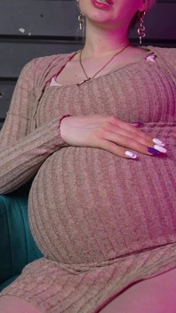 Szefowa w ciąży sprawia, że jej najlepszy pracownik czuje się komfortowo