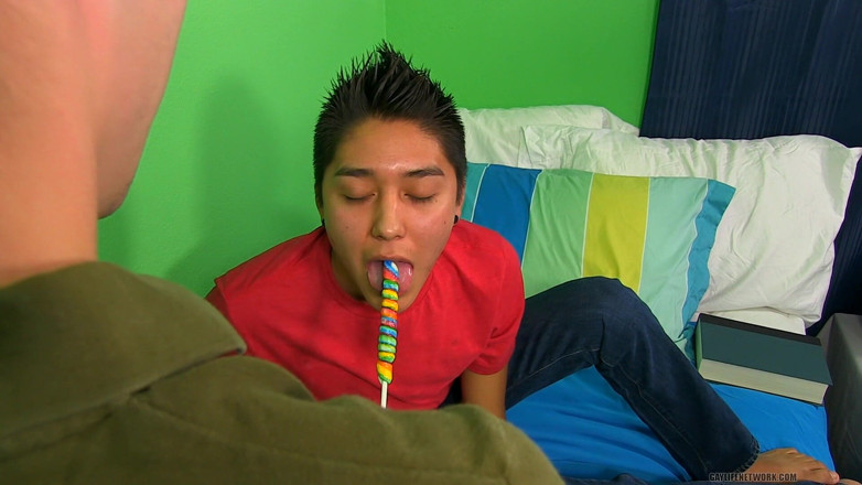 Lollipop Twinks: Sucking on Some Sweet Stuff