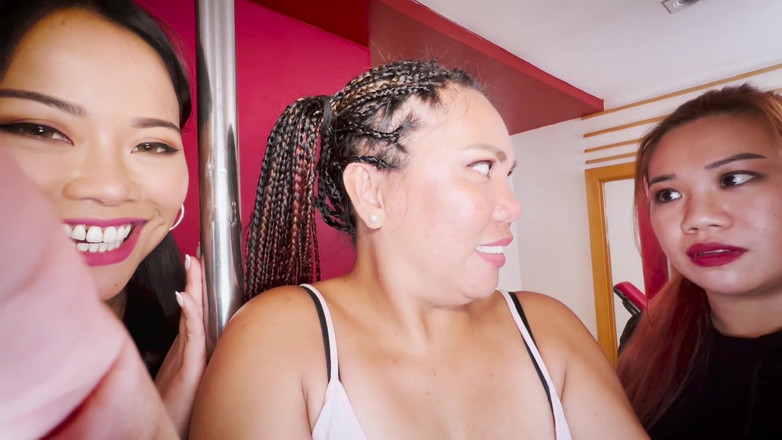 DominaFireOfficial: Asiatisk jätteinna slukar