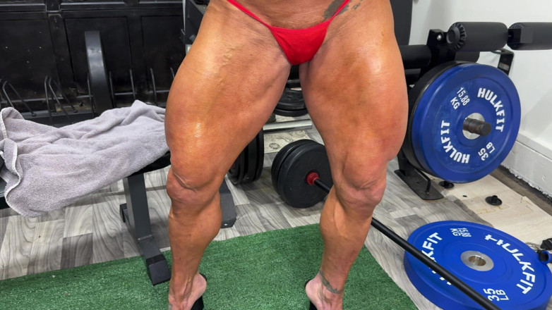 Kandylegsxxx: Kandy Memerintah Strok Jahat Awak Bahagian 2