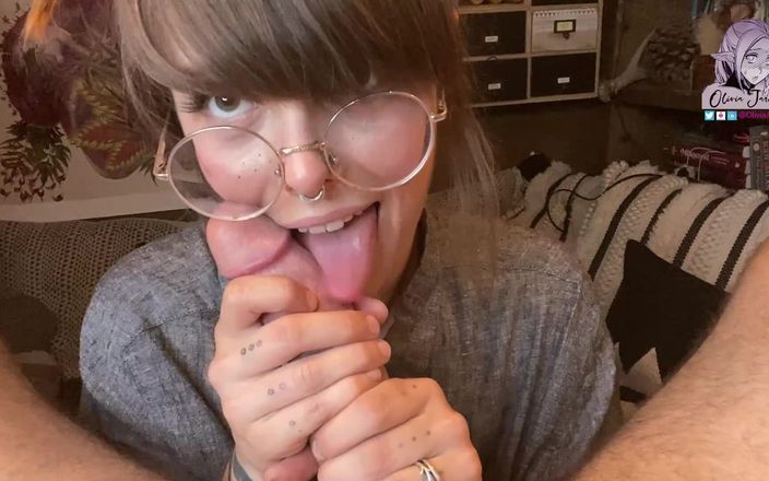 Olivia Jarden: Carina giovane studentessa studentessa e gola profonda per un cazzo...