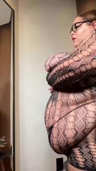 Angel bbw thử vai một nhà sản xuất phim khiêu dâm