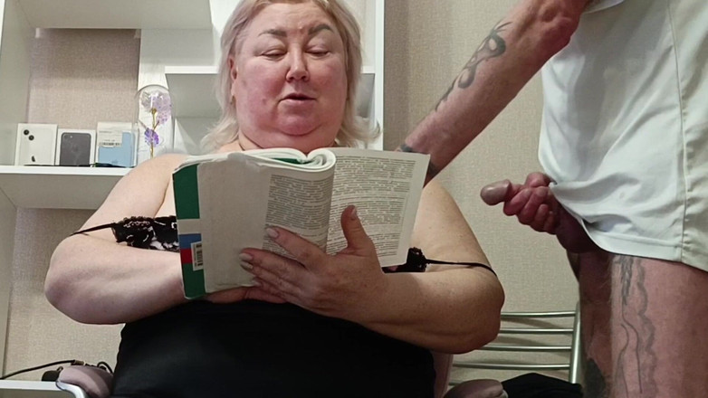 Zona901: Szarpanie penisa, pieprzenie sąsiada w ustach i orgazm na jej...