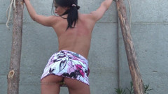 Spanking Server: Leonelle biciuind spatele gol 2905