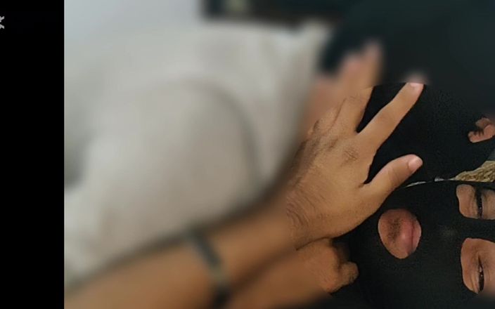Rabbyal khan: Pantat semok cewek hot ini dientot habis-habisan sama temannya sendiri