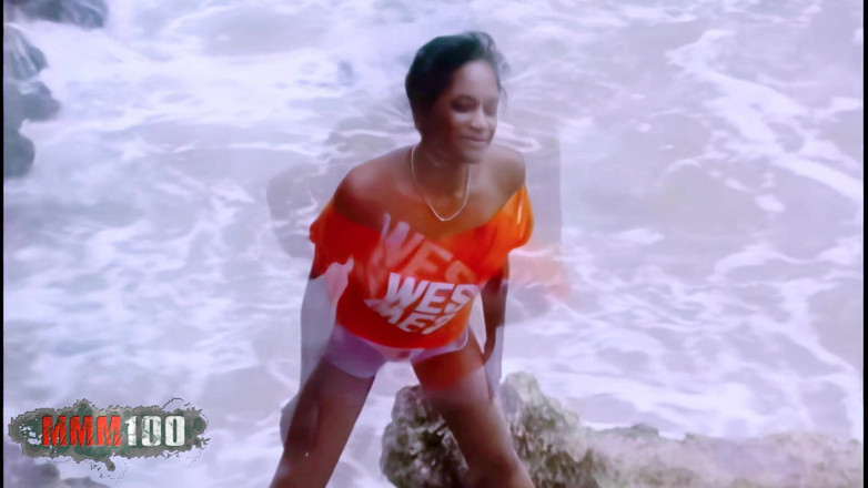 MMM100: Фотосессия Shania у моря с Shania, великолепная маленькая французская черная девушка