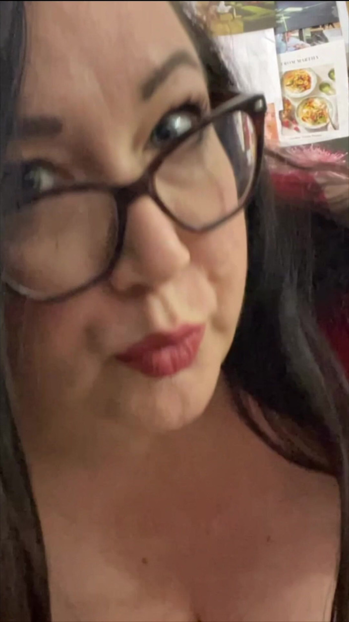 cutejayne: Krzywego BBW Babe in Kusi Cię Ciasną Czerwoną Sukienkę