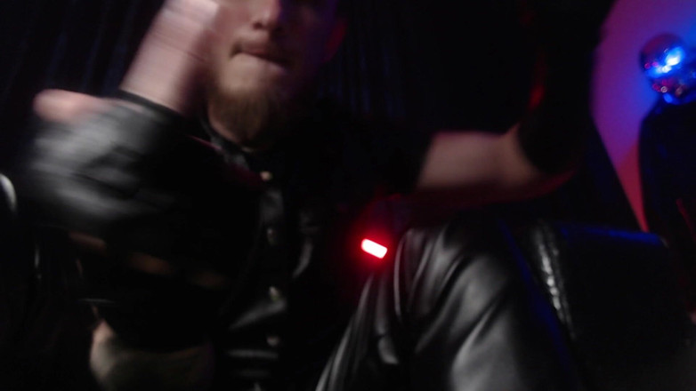 Hunky time: Alpha in Leather - Smoking Domination