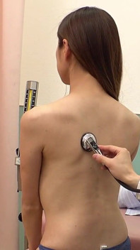 乳がん検診センターの10人の女性たち - 検閲なしの医療検査の幻想 - 2