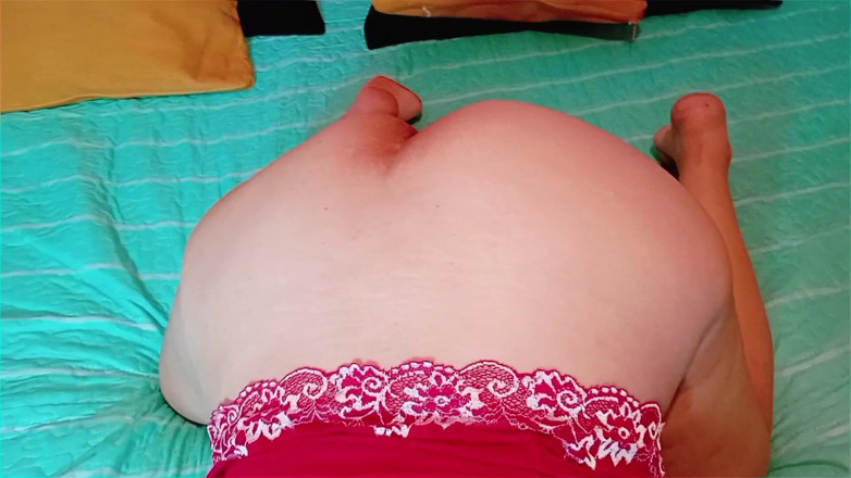 Kellyhotstepmom: 私は熱い継母を激しく抱き、深い膣射精をしました