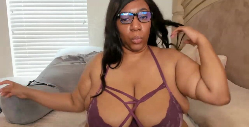 Josie4yourpleasure: Fluxul a început la 03:50 pm