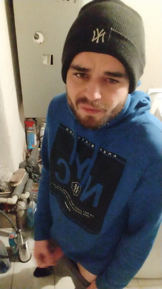 My First Solo Cum on Cam (Jerkoff lover)