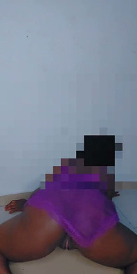 Zaddy thích âm hộ của tôi hơn là vợ của anh ấy