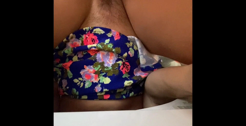 VibeWithMommy: La matrigna rimane bloccata nella macchina dell'essiccazione e il suo...