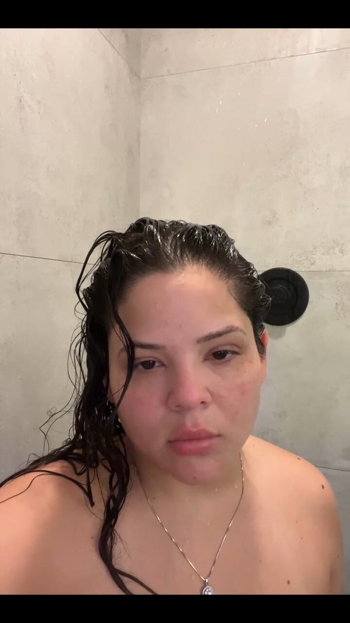 Dani Valentina: Transmisja na żywo z Dani Valentiną