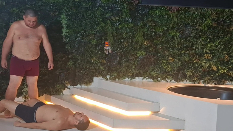 Punchbagplz: ビッグベア×ジョバー - 堕落の代償