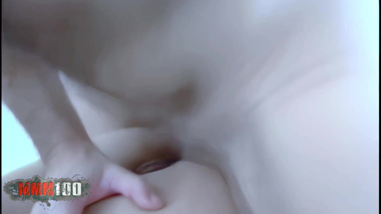 MMM100: Val: Perverzní chlap se rozbije do zadku cyckiness