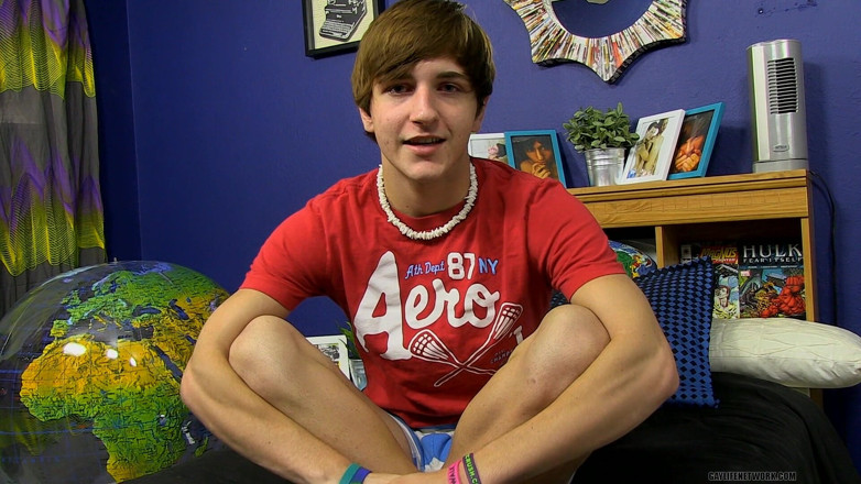 Lollipop Twinks: Intervista al nuovo ragazzo colby