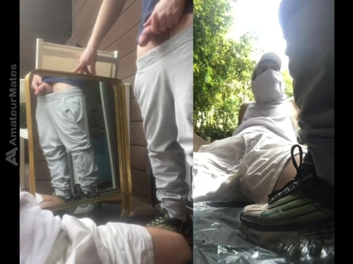 AmateurBoysPissing: Під час однієї з їхніх перших ігор істини або сміливості, Саймон, twink, був наважився пописати на його сусіда по квартирі Жюля